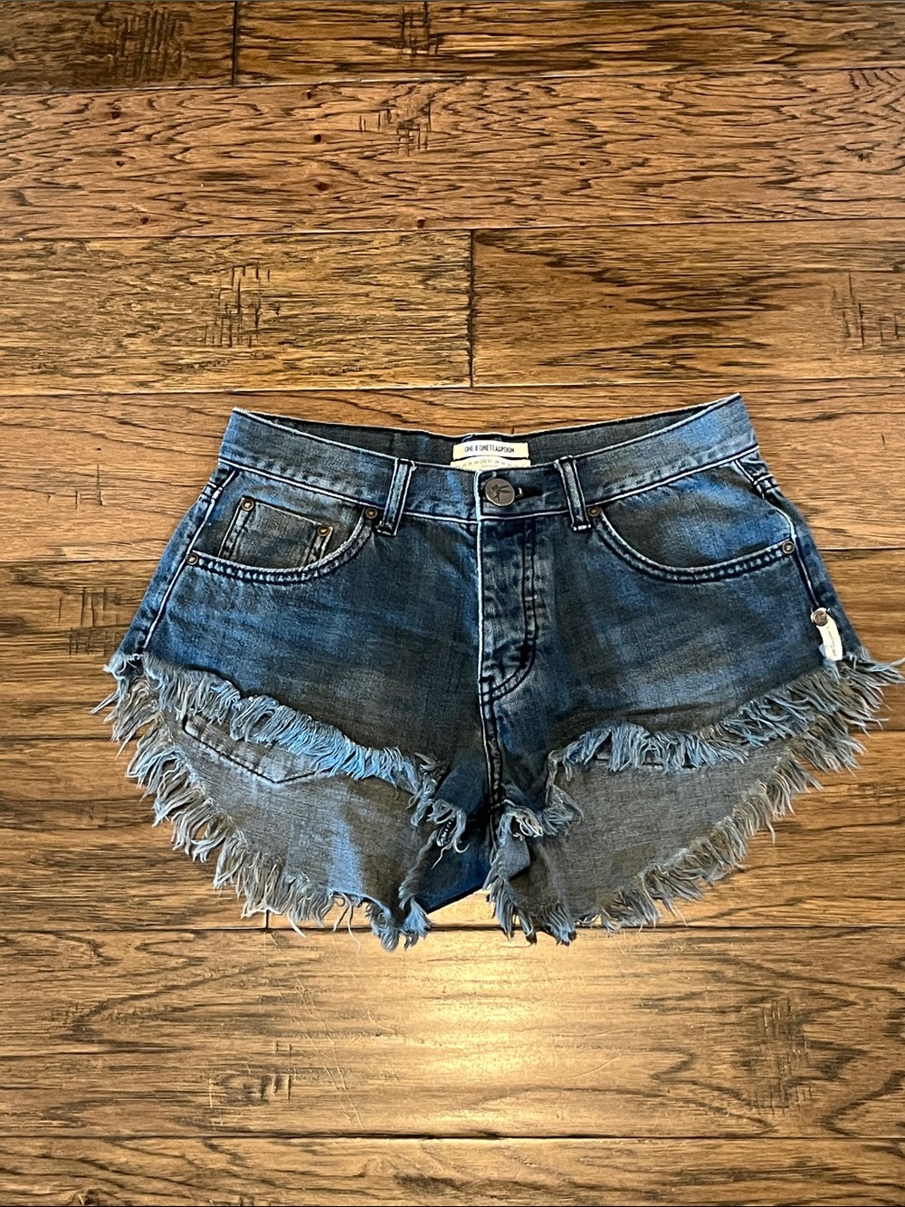 One Teaspoon Brandos Relaxed Fit Long Rise Shorts Size 26